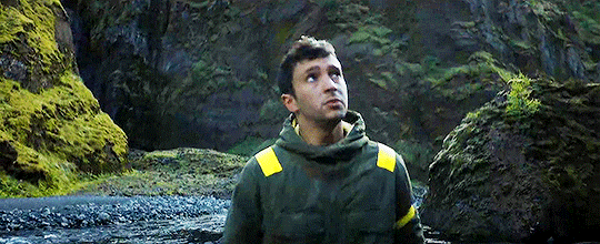 [Image: tumblr_pqob6kNrLs1qh5suao5_540.gif]
