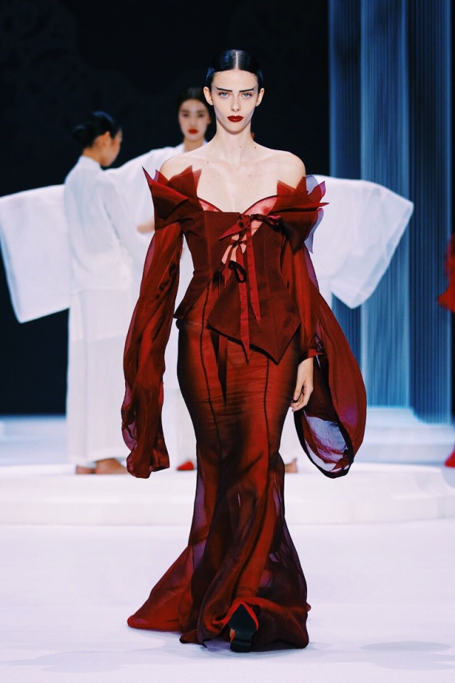 velvetrunway: Lan Yu Fall 2015-16 Haute Couture ... - Not Ordinary ...