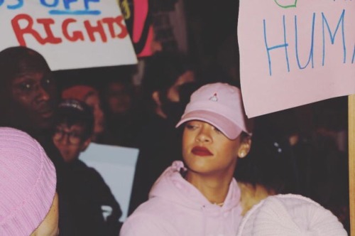 ourtisticintegrity:ayajalil:women of color at the women’s...