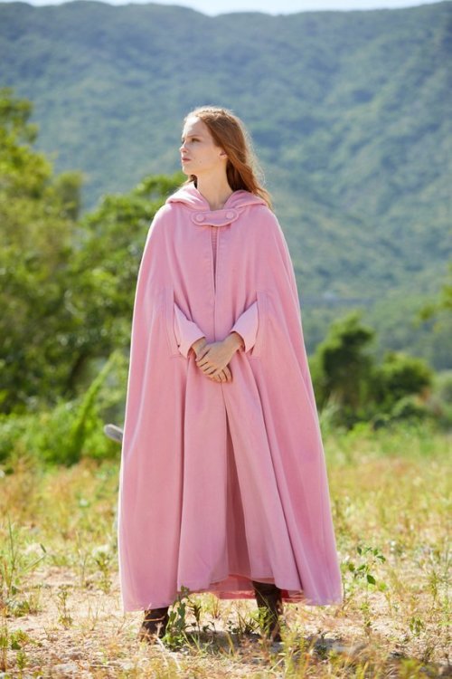 hilary951:Maxi Hooded Wool Cape ON SALE NOW !WAS $71.05  NOW...