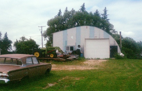 goldenprairies:junkyard blues