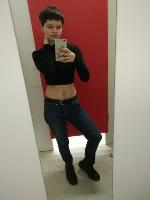 me my face nb salvos belly hair i dyed my hair btw