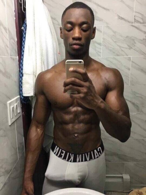 mysexyblackmen:subzeroboy4u: