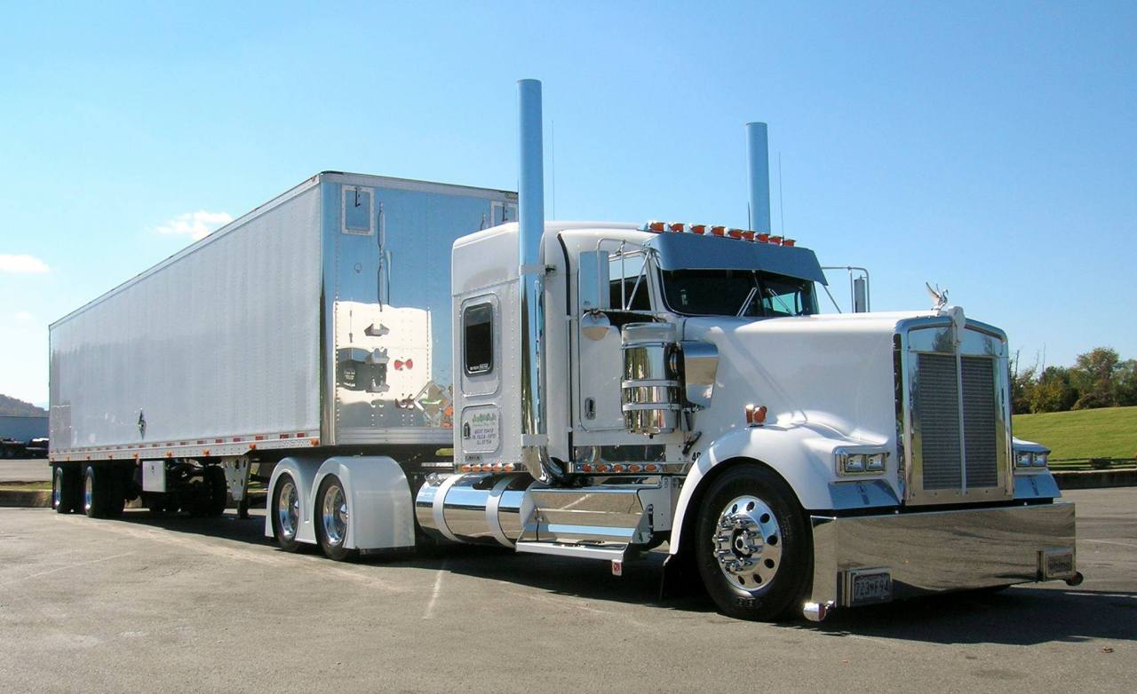 Semitrckn — Kenworth custom W900L with matchin reefer