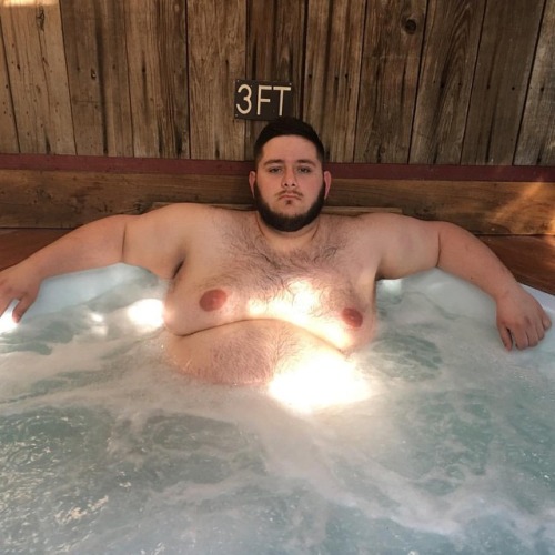 myurlsmellsofgoldenmahogany:Post-work hot tub time was a great...