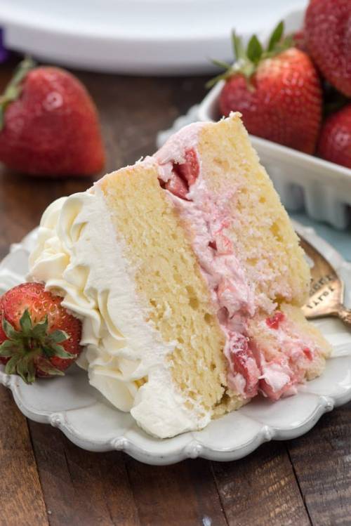 foodffs:STRAWBERRY SHORTCAKE LAYER CAKEFollow for recipesIs...