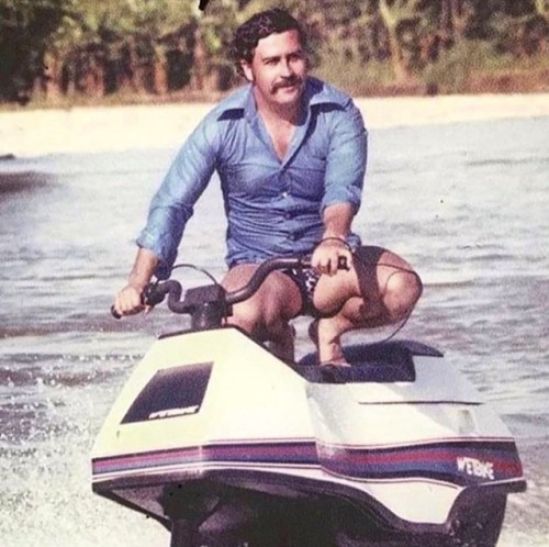 rey-de-mi-tiempo:Pablo Emilio Escobar on a run away while he’s...