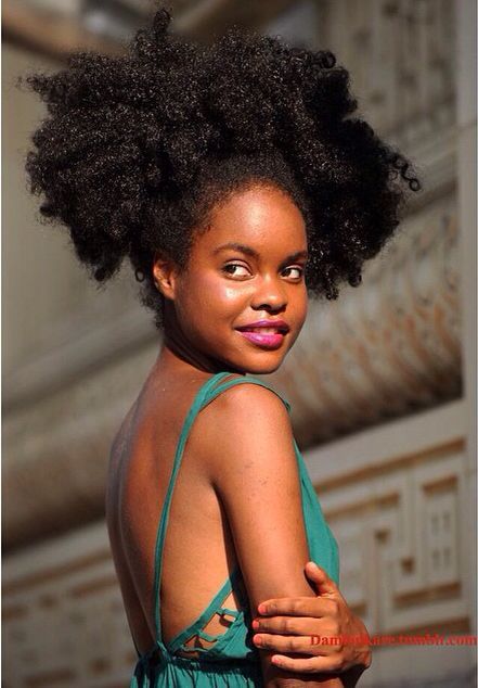 naturalhairqueens:her hair is so big, thick, and lovely!