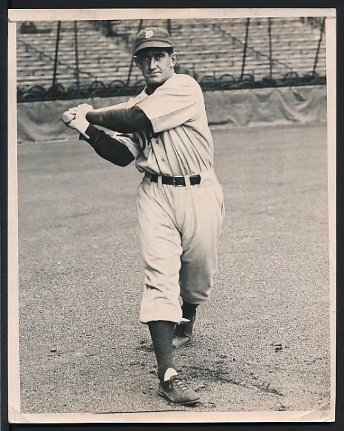 randombaseball:Mickey Cochran.