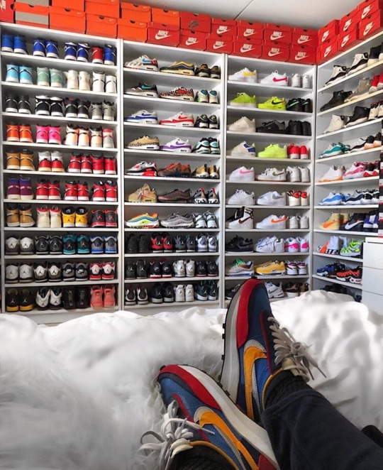 sneakerhead discount