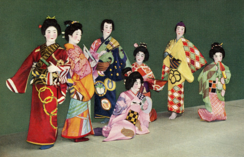 Niigata bijin hanami Genroku odori 1930s (autor: Blue Ruin1) „Podpisane tańce Genroku z pięknymi kwiatami Niigata.  [okres Genroku 1688-1704 był złotym okresem okresu Edo 1603–1868].  ”