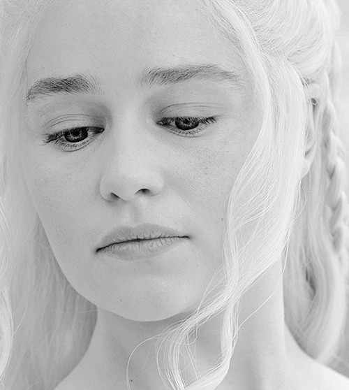 sugarcresta:She was Daenerys Stormborn, the unburnt, khaleesi...