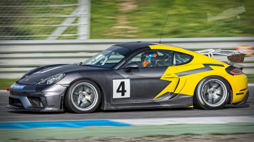 carpr0n:Starring: Porsche Cayman GT4 By P.J.V Martins...