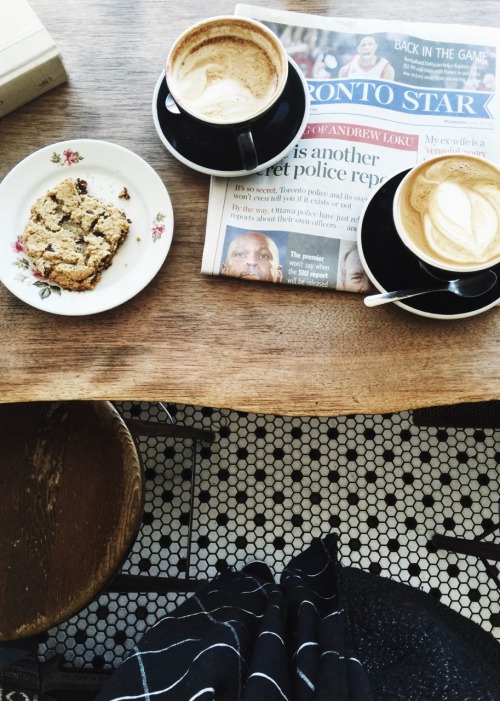 Toronto iphonography coffee shop aesthetic spaces aesthetix shot on iphone 6 iphone 6 photography i shoot iphone vsco vscocam vscotoronto the 6ix Cafe espresso bar coffee house coffeegram studyblr study spot all white natural light latte art interior decor cafe decor