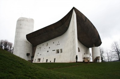 ombuarchitecture:<br /><br />RonchampBy Le CorbusierVia Archdaily