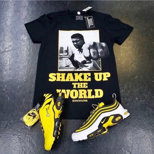 Shake up Tee Use code CHRIS at checkout and save 40% Ends...