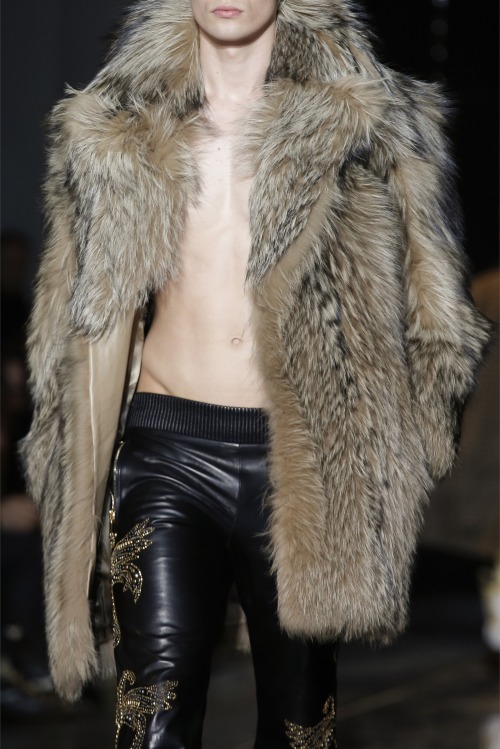 monsieurcouture:Versace F/W 2013