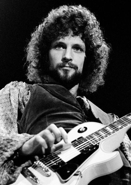 gregorygalloway:Lindsey Buckingham (born 3 October 1949)