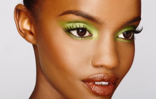 aisselectric:Emerald make up for the May babes out there. Made...