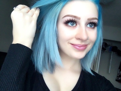 short hair pastel blue ombre tumblr