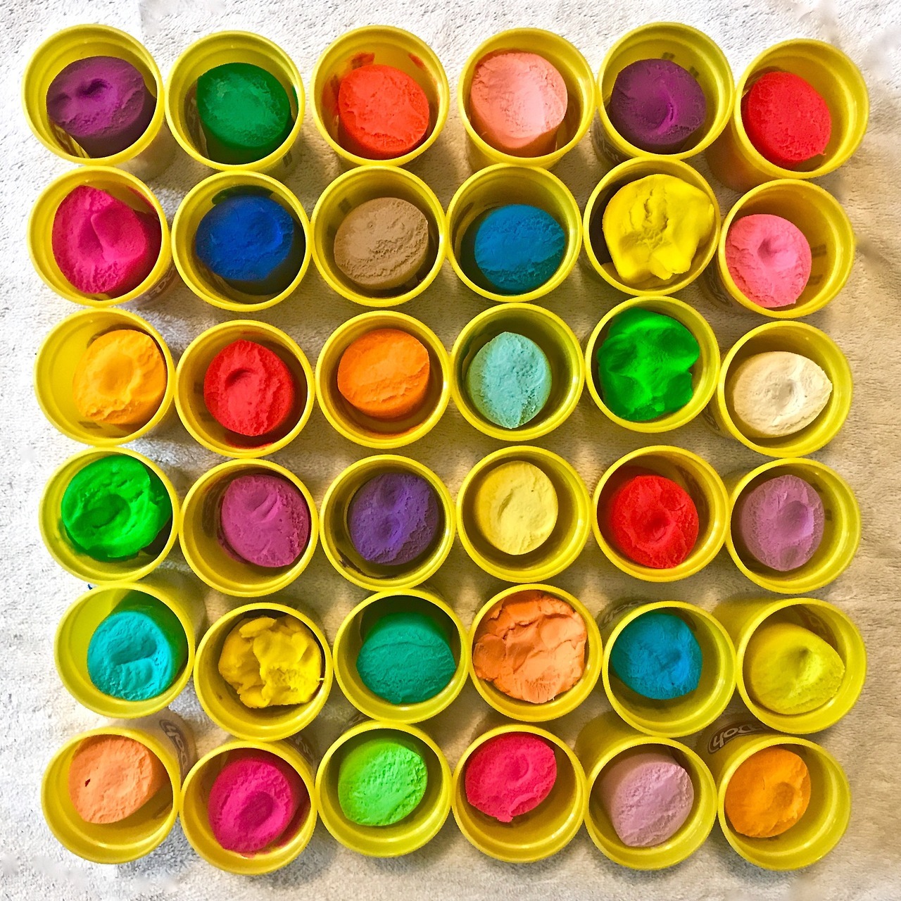 lizacharlesworth1-play-doh-36-by-liza-chlo