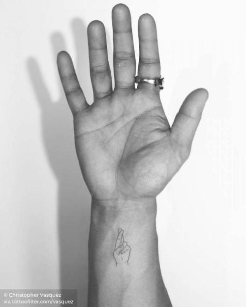 By Christopher Vasquez, done at West 4 Tattoo, Manhattan.... vasquez;small;good luck;anatomy;single needle;micro;line art;crossed fingers;tiny;ifttt;little;wrist;other;hand;fine line