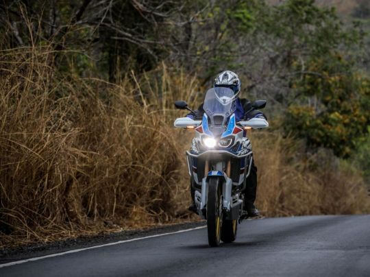 4j6a1360 70 Honda Africa Twin