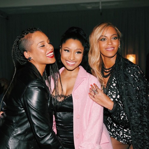 itsdrickibytch:Bey Loves Her Some Nicki