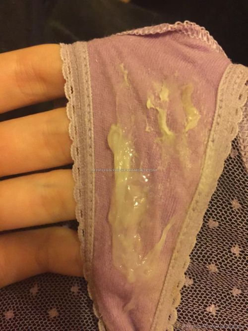 mypussydischarge:Creamy dirty panty with fertile sticky grool...