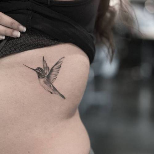 By Luis Cavanna, done at Stefano’s Tattoo Studio Lima,... black and grey;small;luiscavanna;animal;rib;tiny;bird;ifttt;little;hummingbird