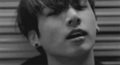 ผลà¸à¸²à¸£à¸„้นหารูปภาพสำหรับ jungkook dark gif