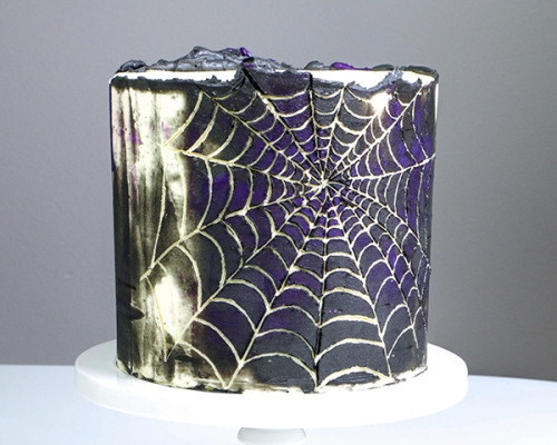 sweetoothgirl:SPIDERWEB CAKE