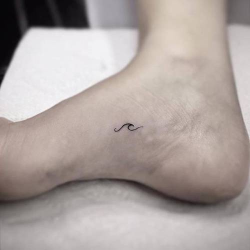 By Jin · Hoa Eternity, done at Mischief Tattoo, Manhattan.... small;jin;micro;tiny;wave;ifttt;little;nature;minimalist;ocean;sole