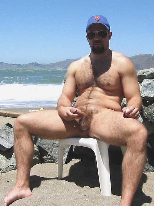 Bears, Daddies, Otters, Cubs, Furry, Hairy Gay Men. 