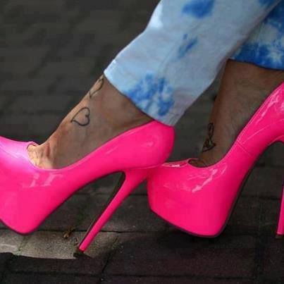pink high heels on Tumblr