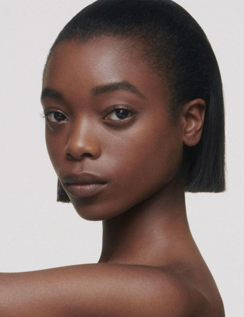 leah-cultice:Olivia Anakwe by Charlotte Wales for Marc Jacobs...