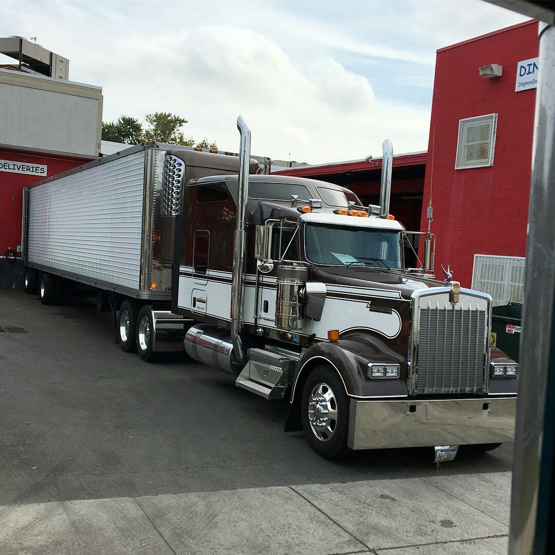 Semitrckn — Kenworth Custom W900L