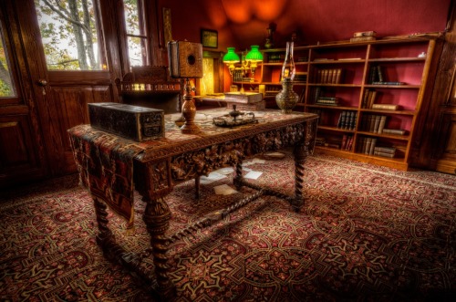 steampunktendencies:Mark Twain’s House, Hartford, CTPhoto...