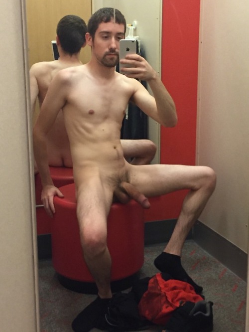 realdickselfies:Send nudes and hookup with hot men near you!...