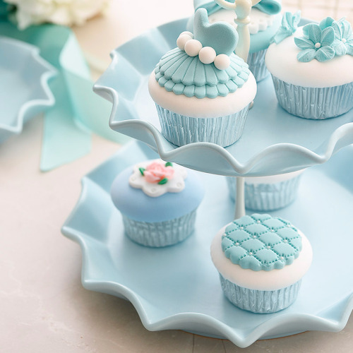 Hasil gambar untuk kawaii blue aesthetic cupcake