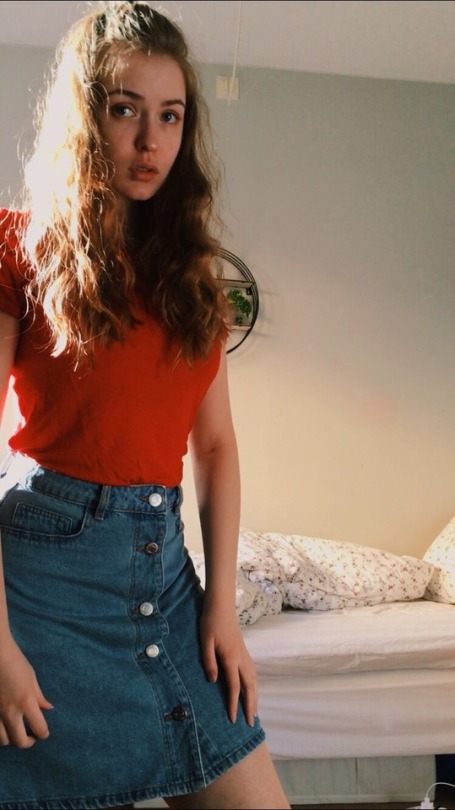 red shirt outfit tumblr