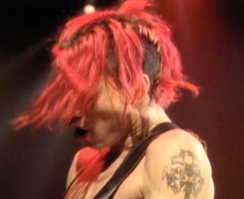 viviendollheart:John Frusciante’s red hot chili hair