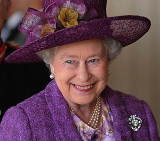 crownedlegend - Queen Elizabeth ll in purple