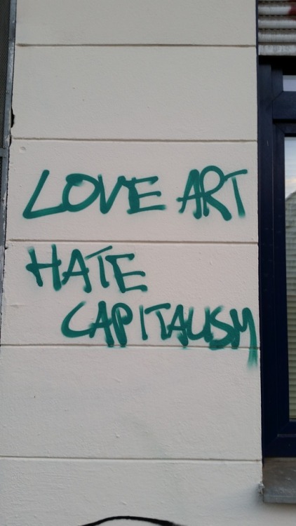 radicalgraff:Love Art, Hate CapitalismBerlin, 2017