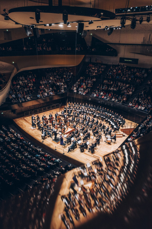 berlinphil:Spannende PerspektivenFascinating perspectivesby...