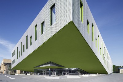 ombuarchitecture:<br /><br />Hörsaalgebäude Osnabrück (college campus)<br />Barbarastraße • Osnabrück • Germany<br />By Benthem Crouwel Architects<br />via archdaily<br />