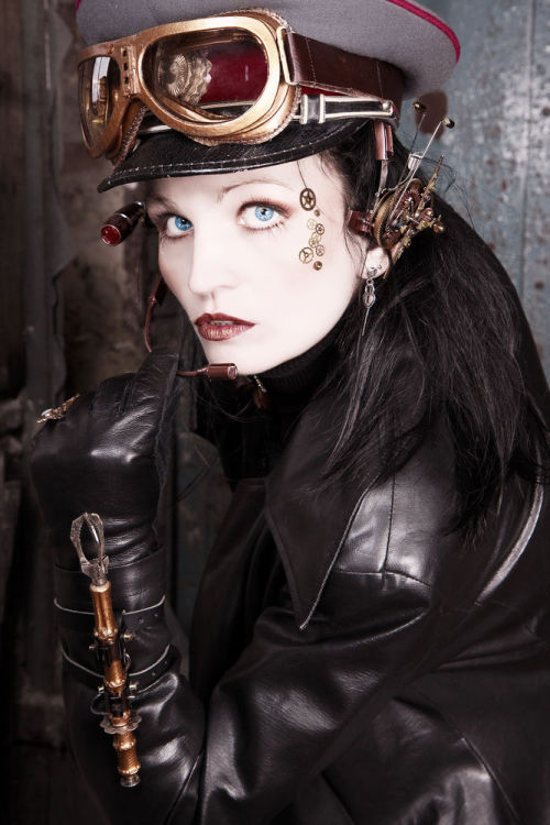 Steampunk and Victoriana!