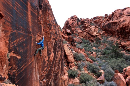 celestialsloth:Mate climbing at Kitty Crag, Red rocks