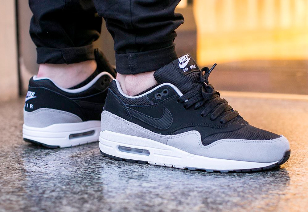 Nike Air Max 1 Essential BlackFlat Silver (by Nike Air Max 1 Essential BlackFlat Silver (by