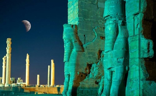 parsabad:Lunar eclipse/ PERSPOLIS/ Fārs/ IranPhotographer:...